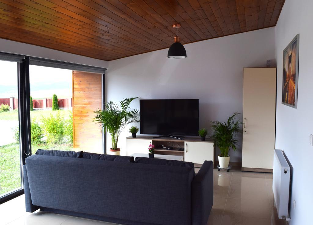 Sanderson Apartments เมียร์คูรา-ชุค ภายนอก รูปภาพ
