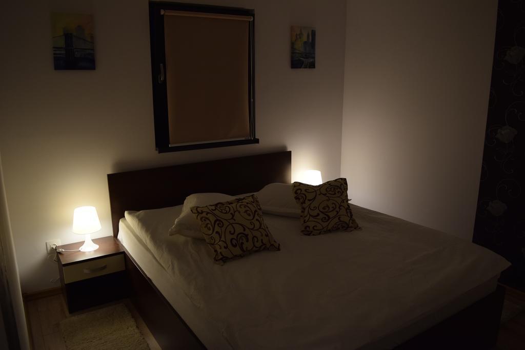 Sanderson Apartments เมียร์คูรา-ชุค ภายนอก รูปภาพ