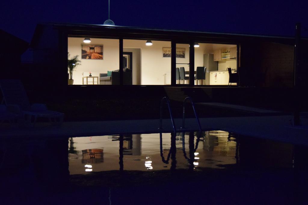 Sanderson Apartments เมียร์คูรา-ชุค ภายนอก รูปภาพ
